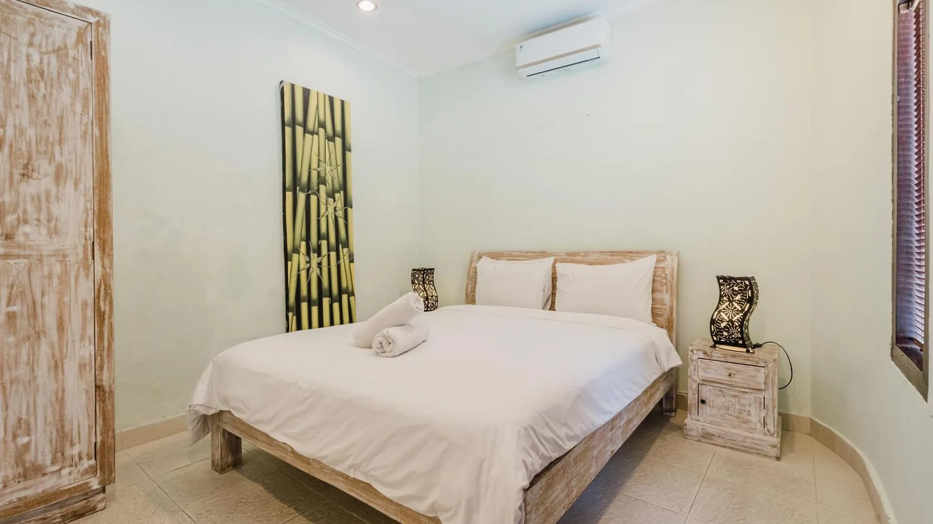Villa Vista 3 Seminyak