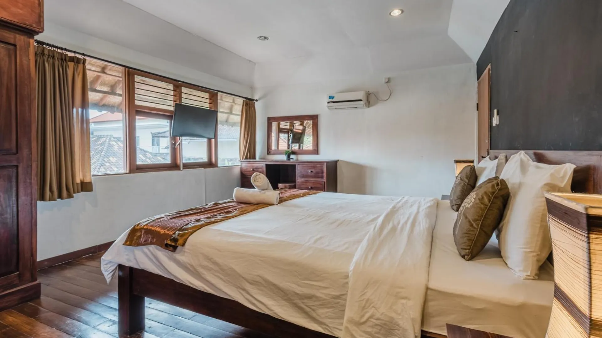 Villa Vista 3 Seminyak